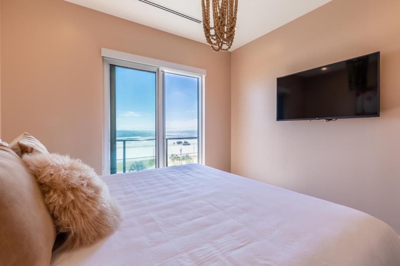 Luxury 4 Bedroom Beachfront Condo With Rooftop Pool Next To The Hangout! Gp 303 Gulf Shores Zewnętrze zdjęcie